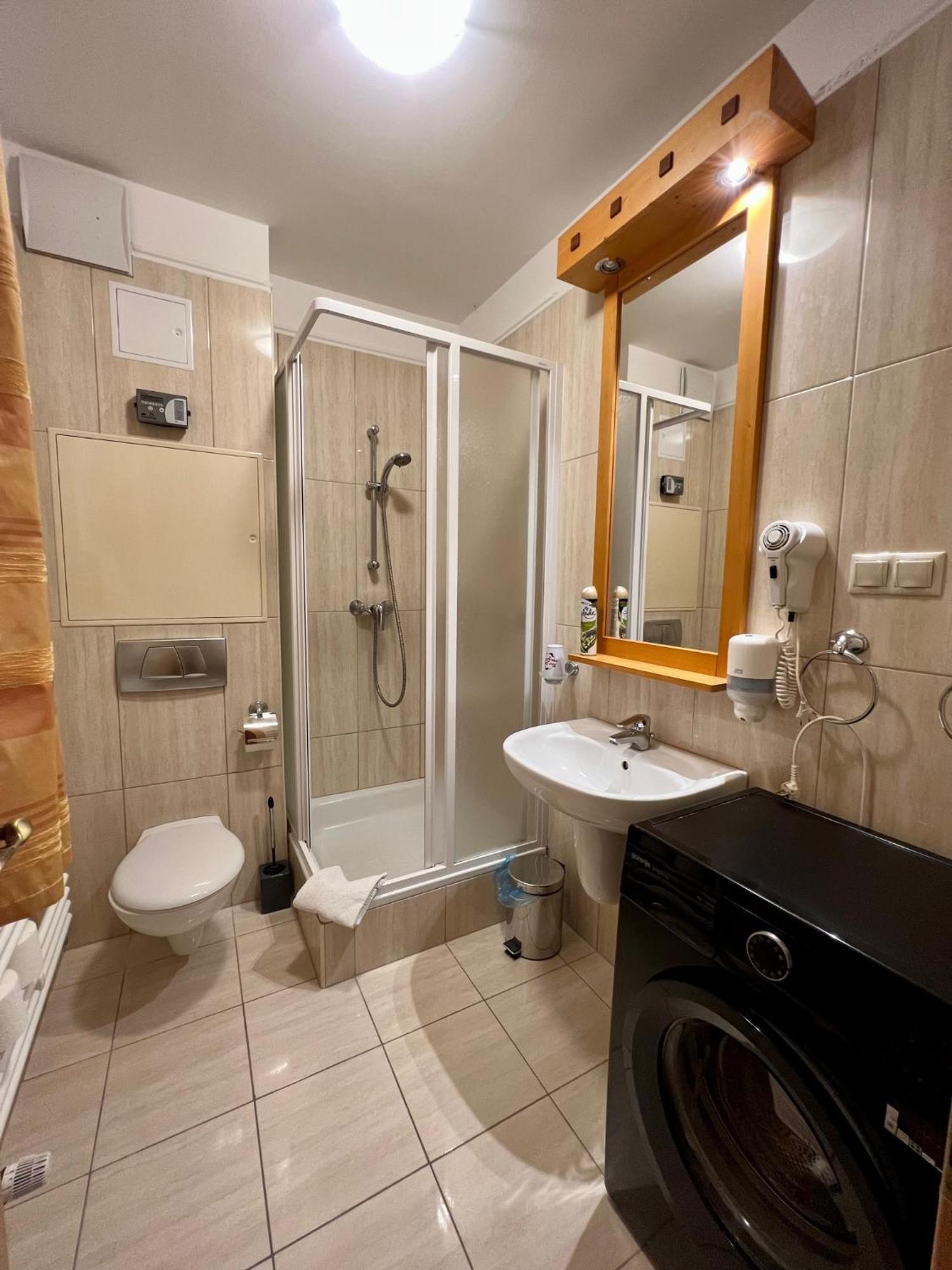 Luxus Golf Apartment Bük Eksteriør billede