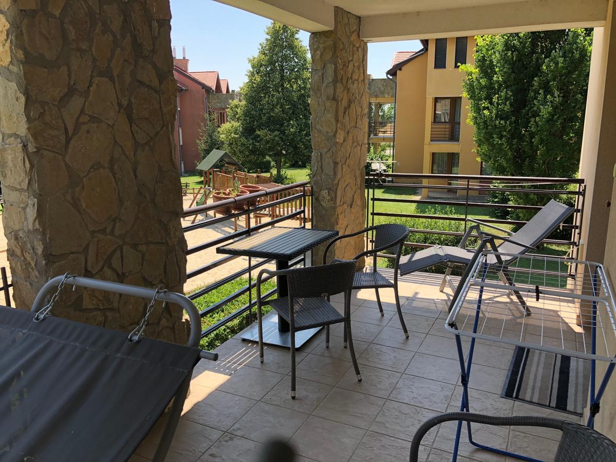 Luxus Golf Apartment Bük Eksteriør billede